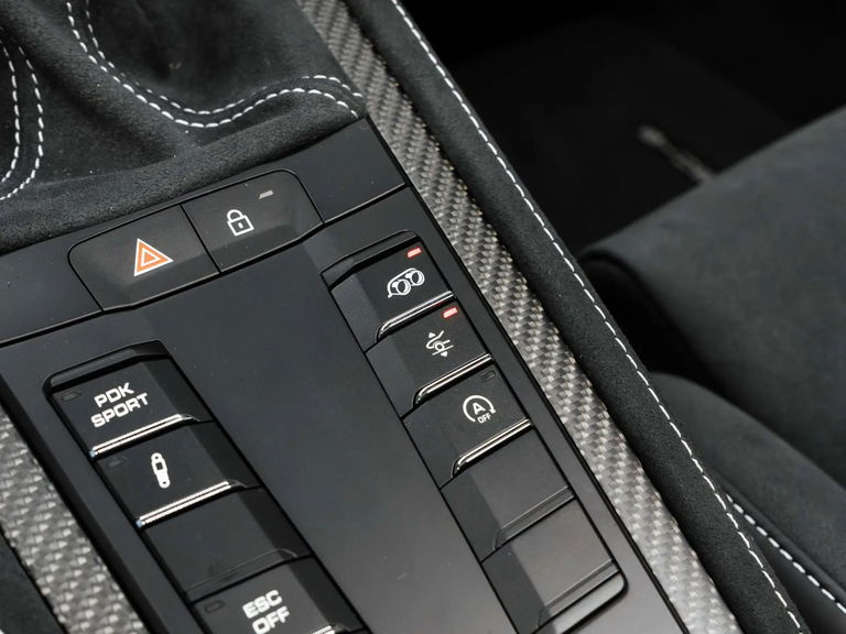 Porsche 718 Spyder RS