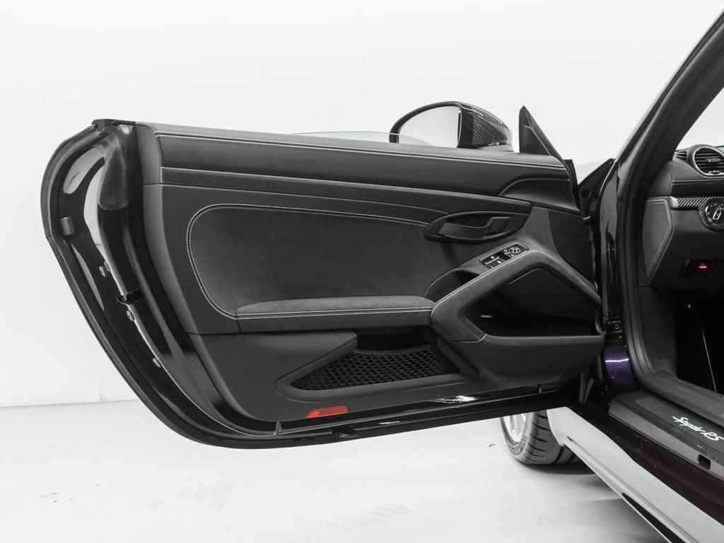 Porsche 718 Spyder RS