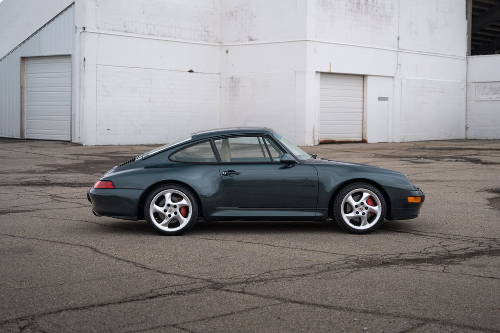 Porsche 993 Carrera 4S