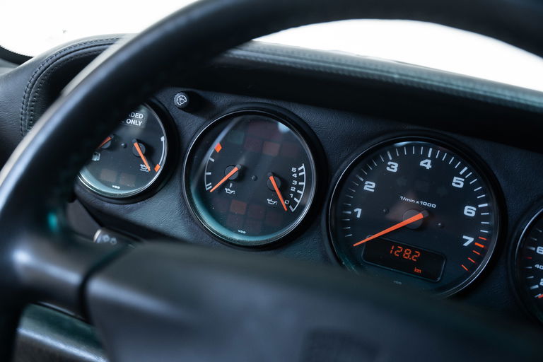 Porsche 993 Carrera 4S