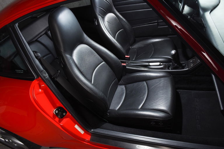 Porsche 993 Carrera 4S