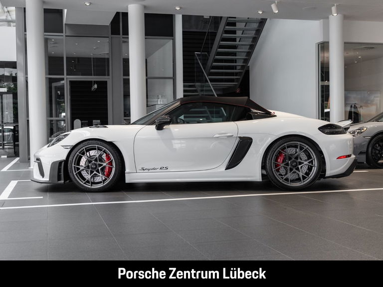 Porsche 718 Spyder RS