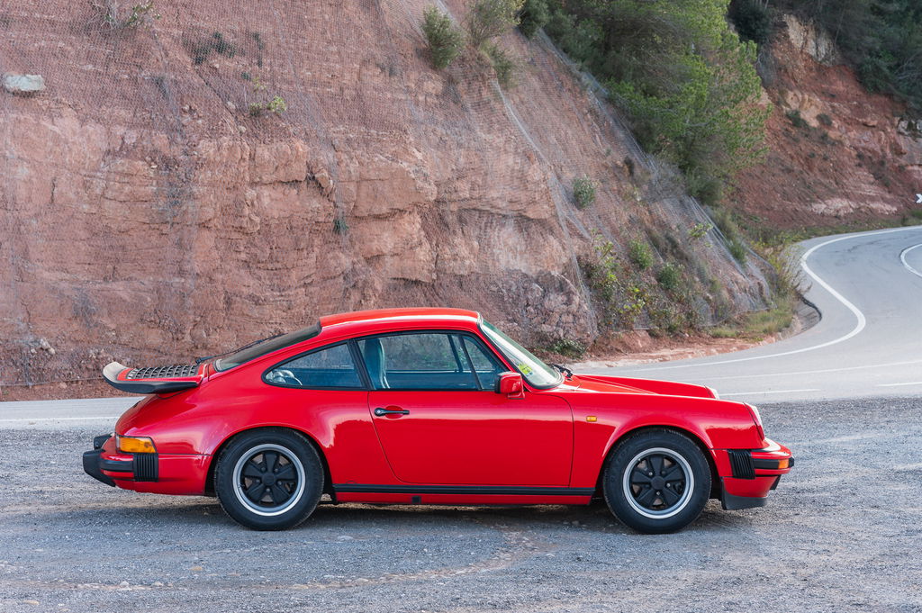 Porsche 911 Carrera 3.2