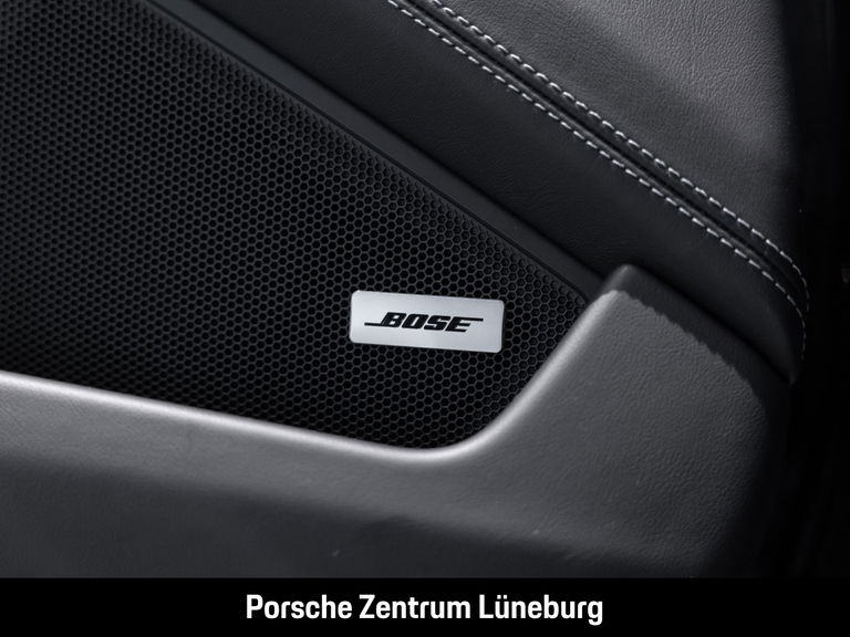 Porsche 992.2 Carrera GTS