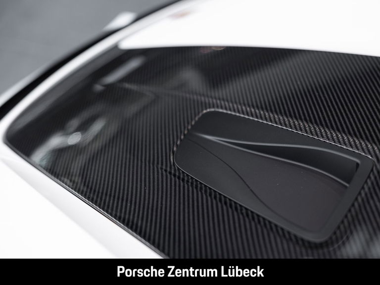 Porsche 718 Spyder RS