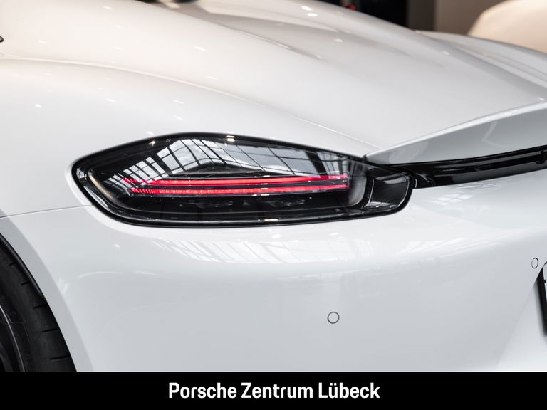 Porsche 718 Spyder RS