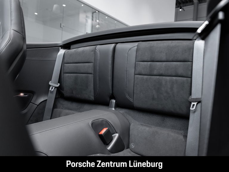 Porsche 992.2 Carrera GTS