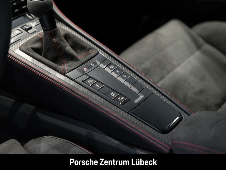 Porsche 718 Spyder RS