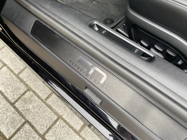 Porsche 992 Edition 50 Jahre Porsche Design