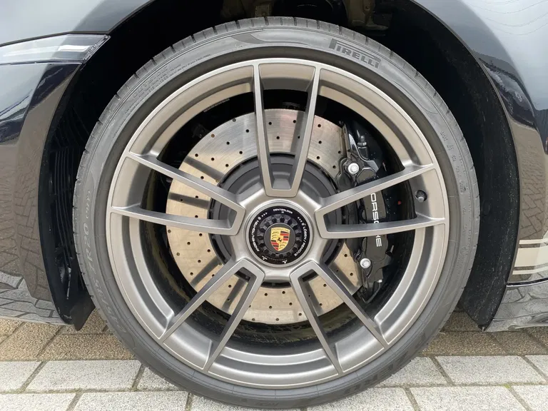 Porsche 992 Edition 50 Jahre Porsche Design