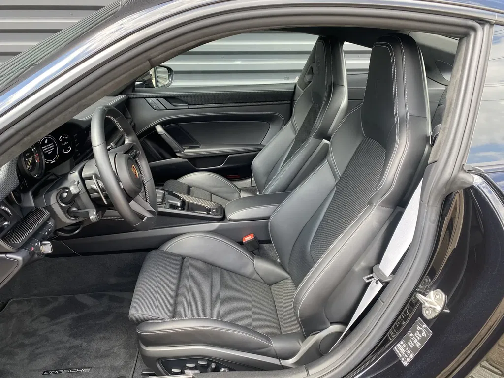 Porsche 992 GT3 Touring