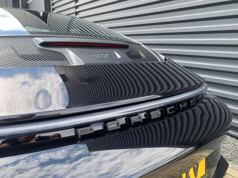 Porsche 992 GT3 Touring