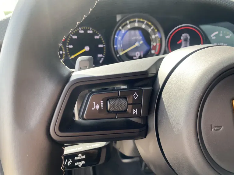 Porsche 992 GT3 Touring