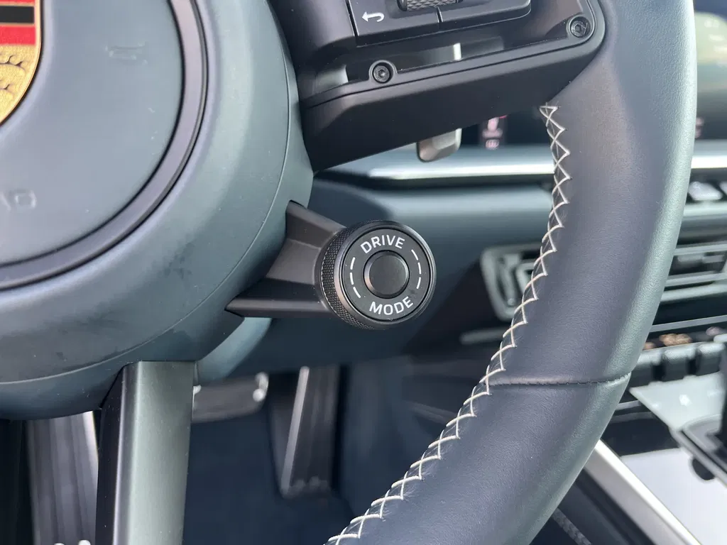 Porsche 992 Carrera 4S