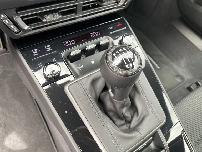 Porsche 992 Carrera T