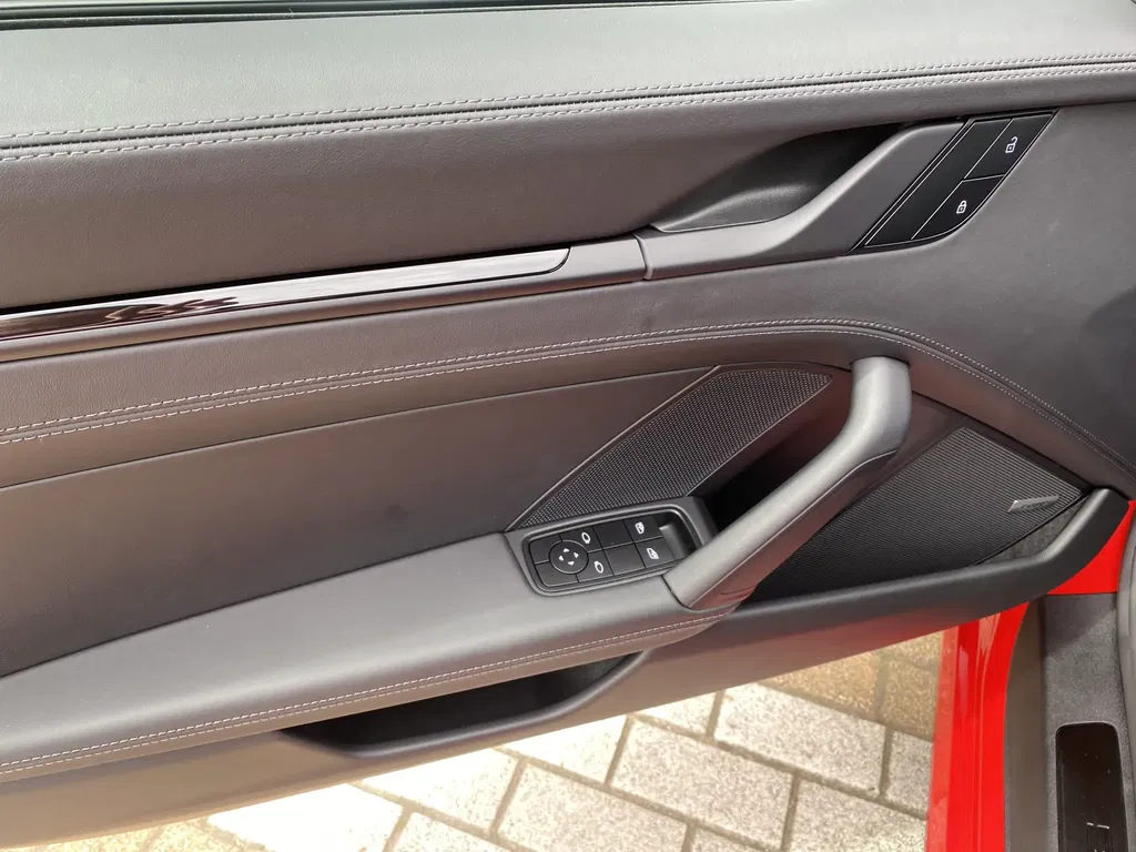 Porsche 992 Carrera T