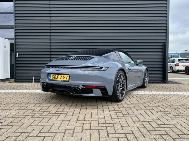 Porsche 992 Targa 4