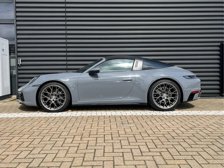 Porsche 992 Targa 4