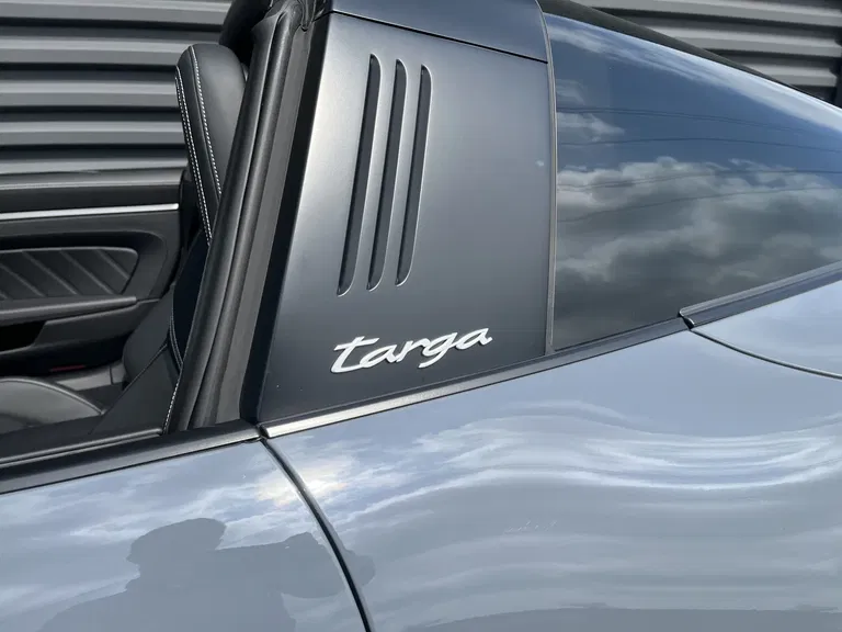 Porsche 992 Targa 4