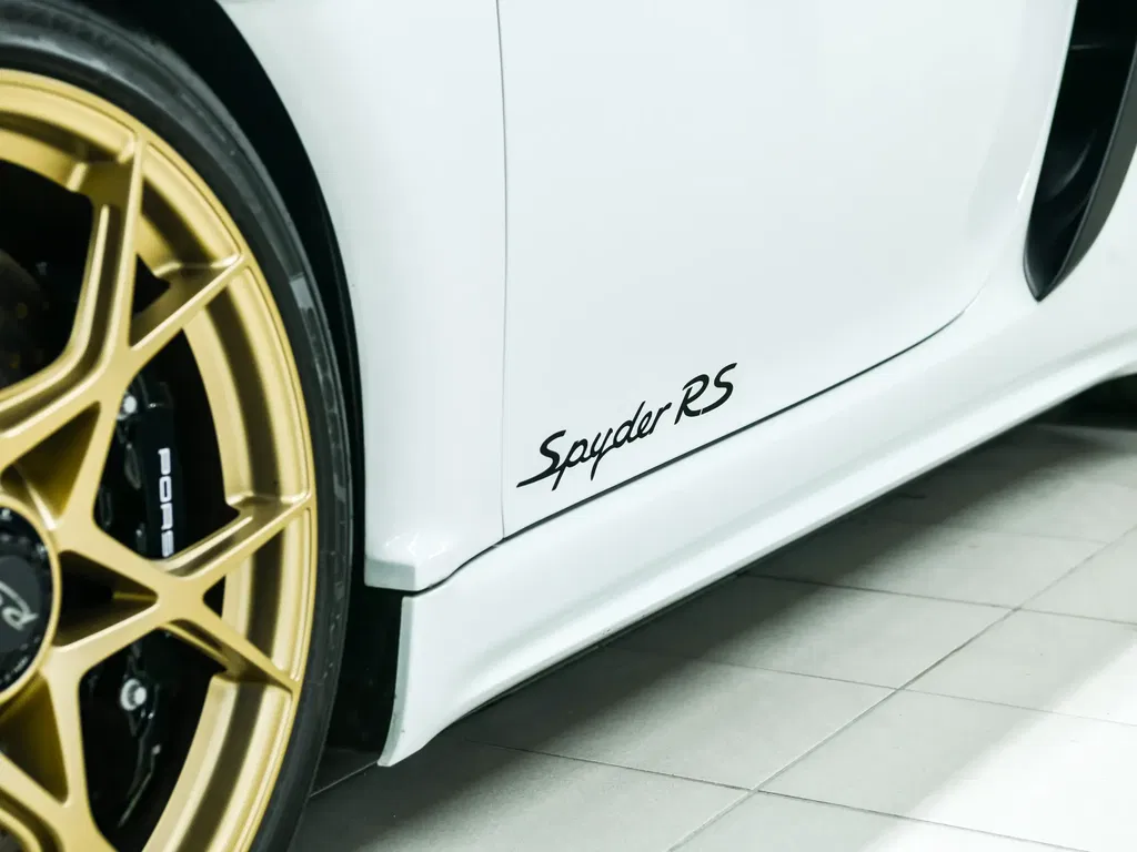 Porsche 718 Spyder RS