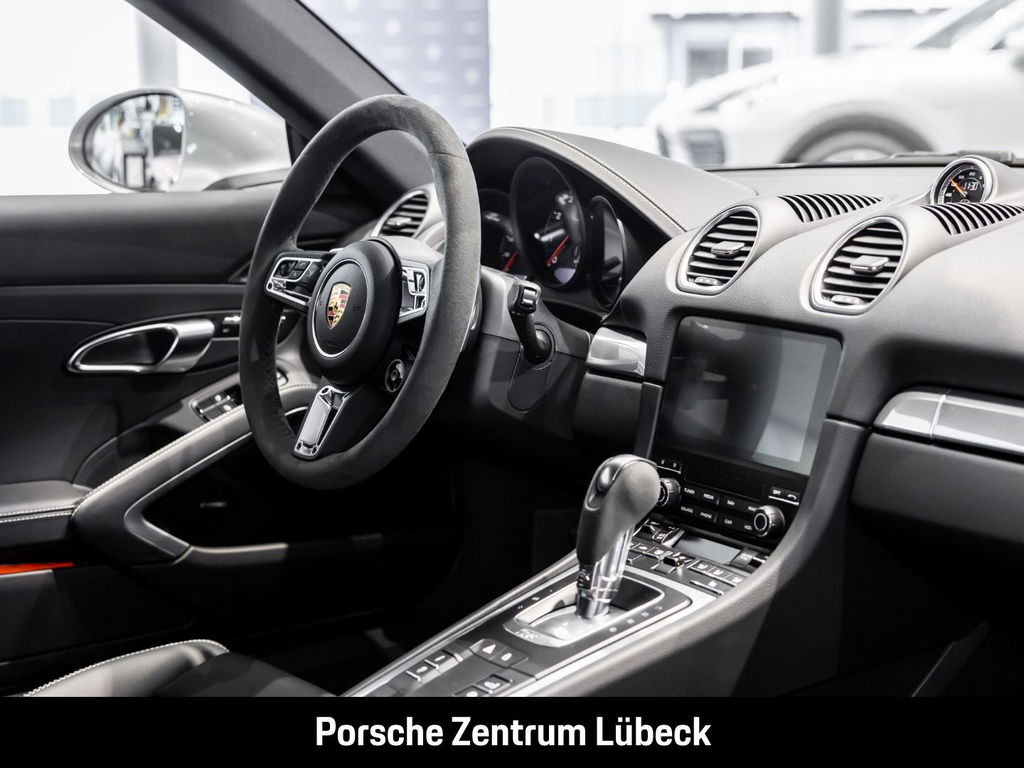 Porsche 718 Cayman Style Edition