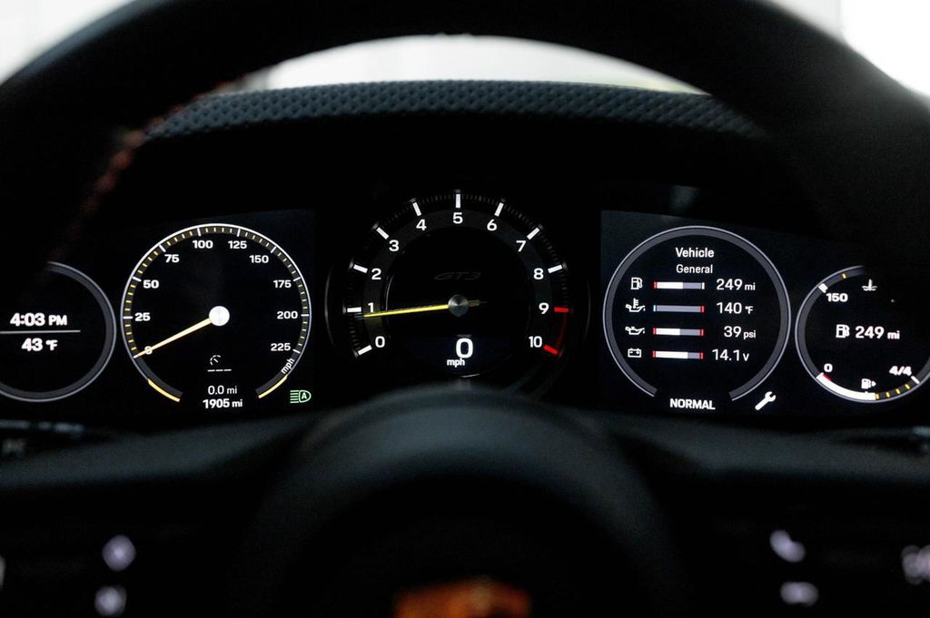 Porsche 992 GT3 Touring