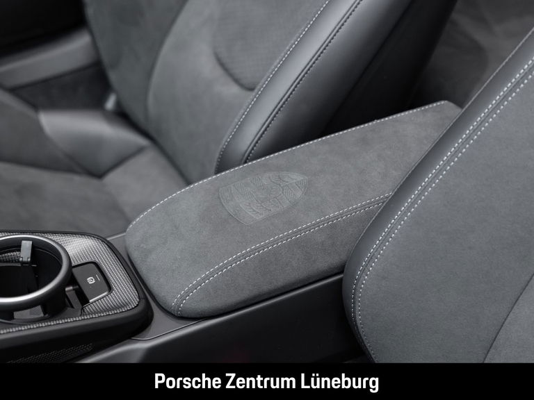 Porsche 992.2 Carrera GTS