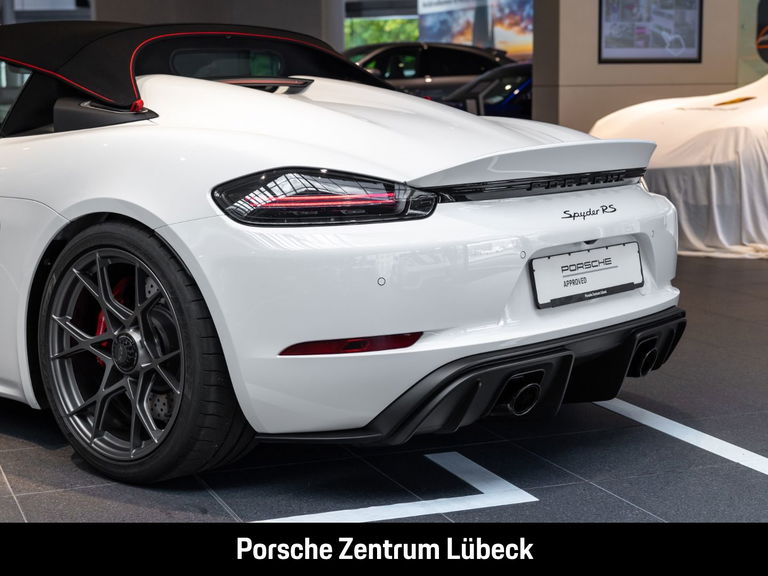 Porsche 718 Spyder RS