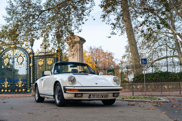 Porsche 911 Carrera 3.2