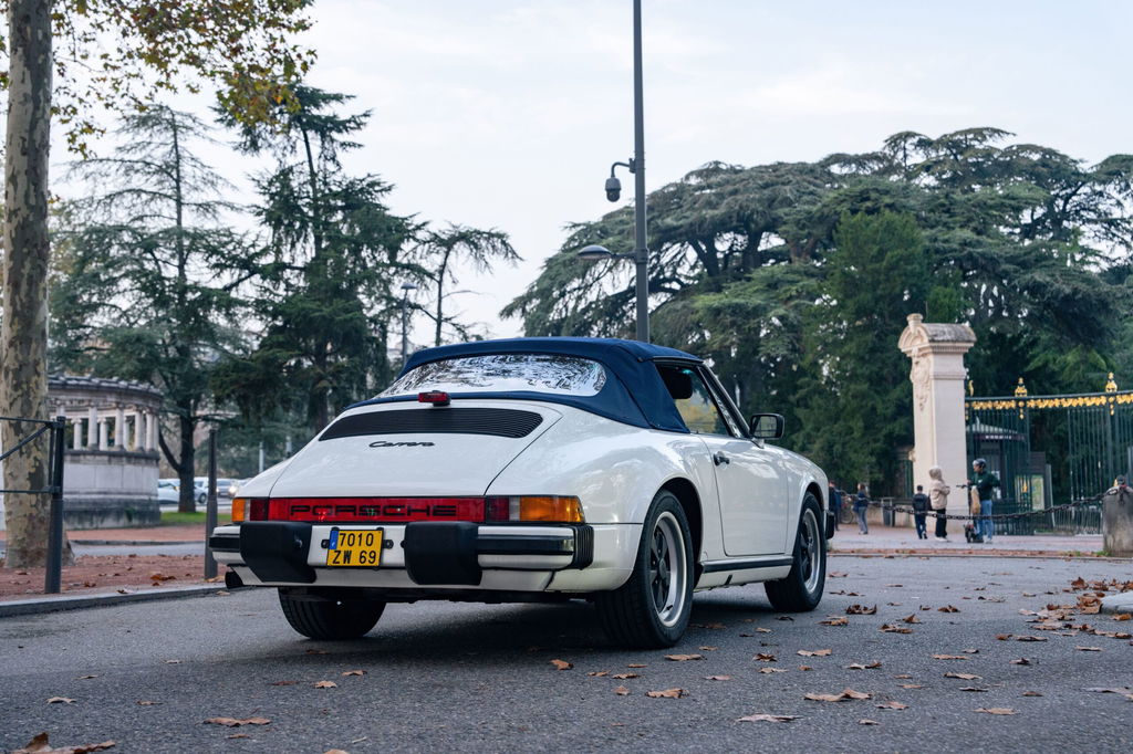 Porsche 911 Carrera 3.2
