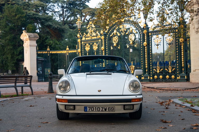 Porsche 911 Carrera 3.2