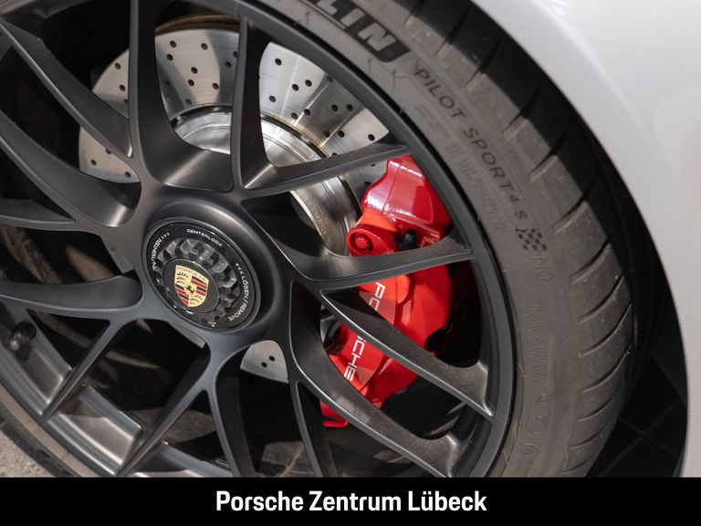 Porsche 991.2 Carrera GTS