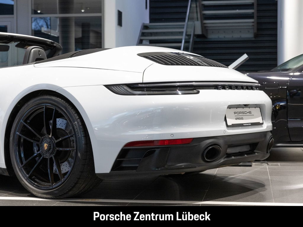 Porsche 992 Carrera GTS