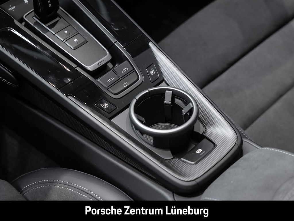 Porsche 992.2 Carrera GTS