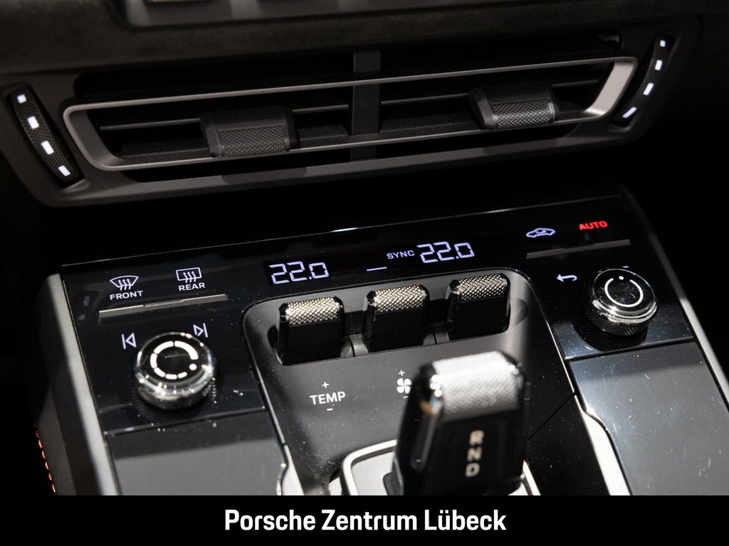 Porsche 992 Carrera GTS