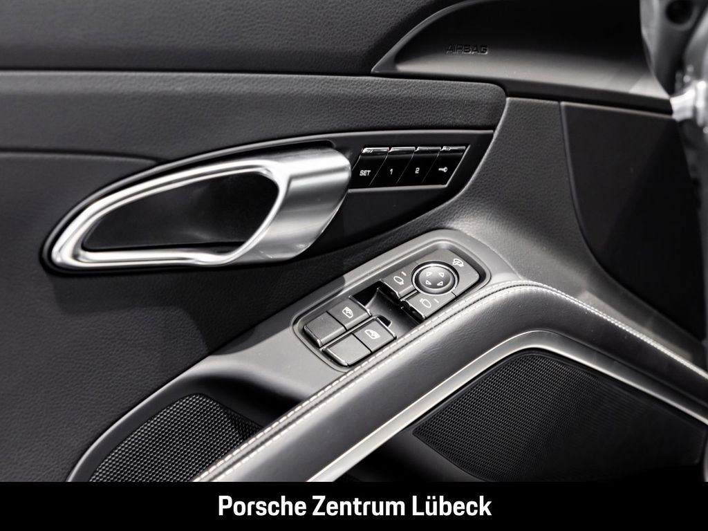 Porsche 718 Cayman Style Edition