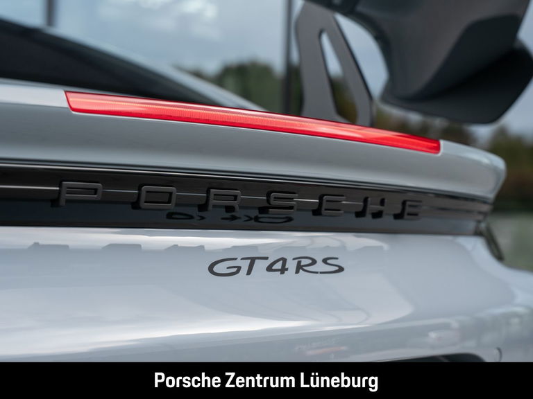 Porsche 718 Cayman GT4 RS