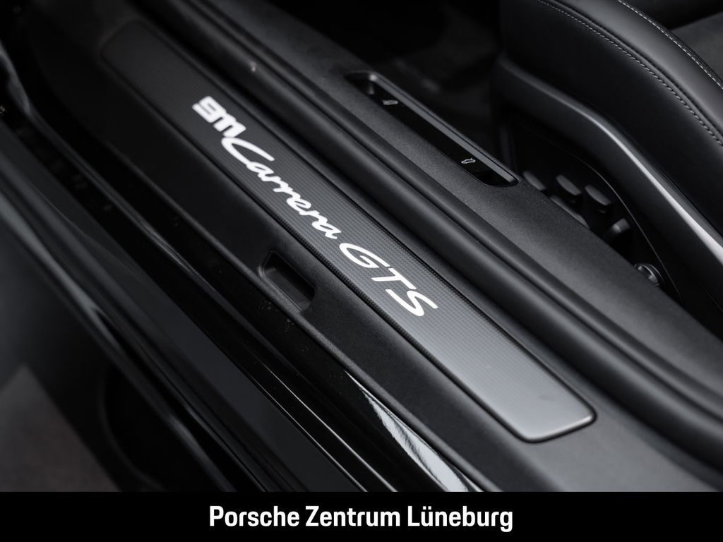 Porsche 992.2 Carrera GTS