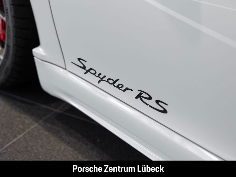 Porsche 718 Spyder RS