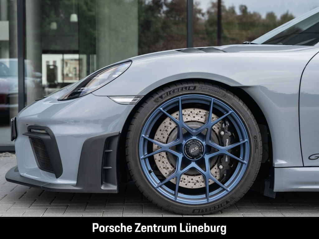 Porsche 718 Cayman GT4 RS