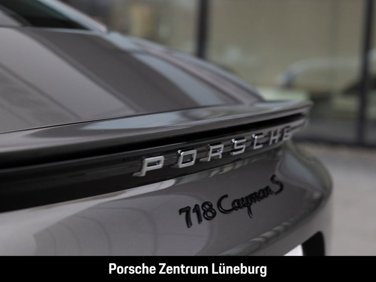 Porsche 718 Cayman S