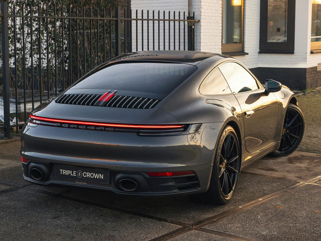 Porsche 992 Carrera 4S