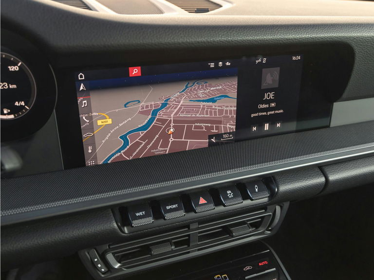 Porsche 992 Carrera 4S