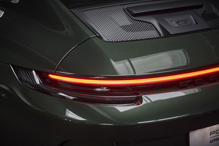 Porsche 992 GT3 Touring