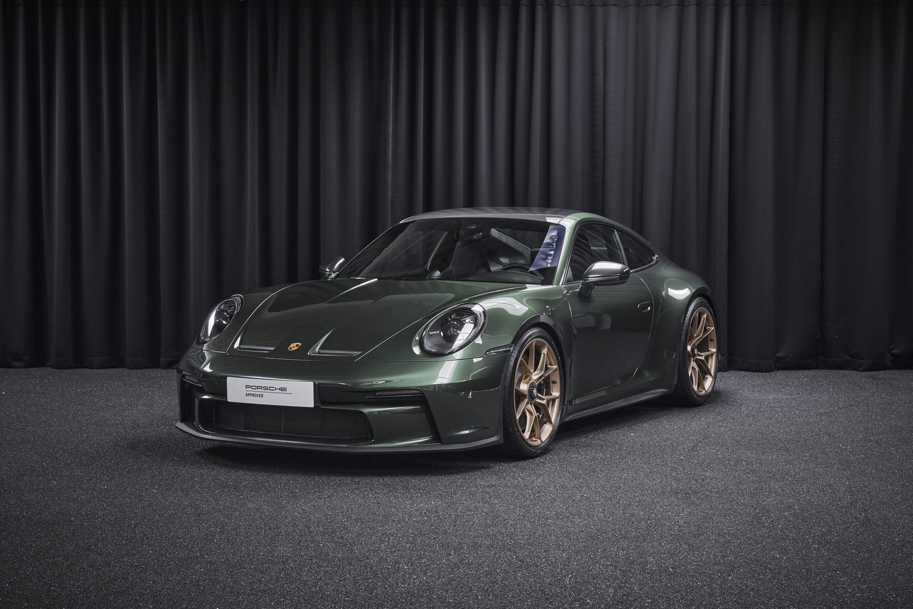 Porsche 992 GT3 Touring 2022 - elferspot.com - Marketplace for
