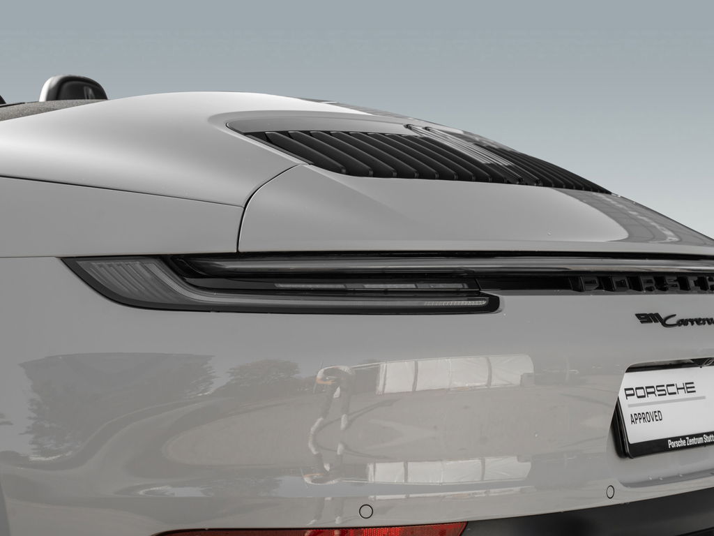 Porsche 992 Carrera 4 GTS