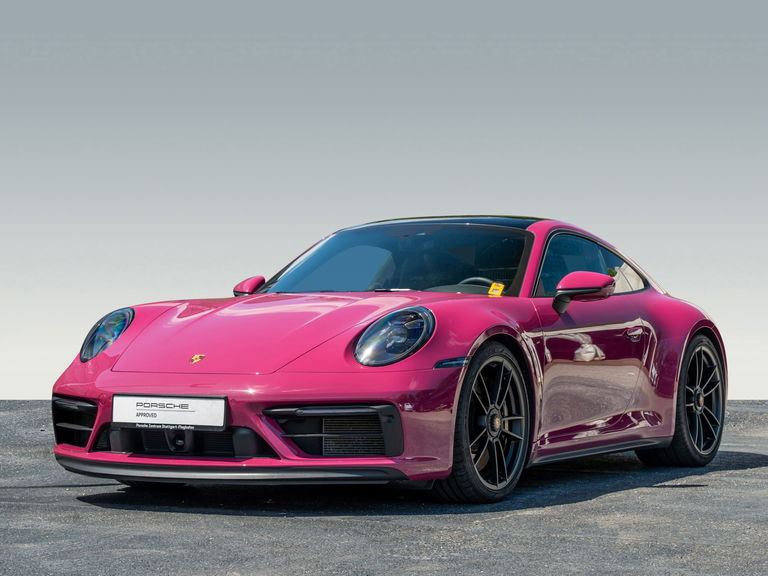 Porsche 992 Carrera 4 GTS