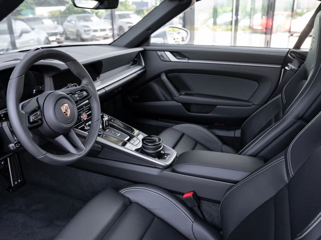 Porsche 992.2 Carrera