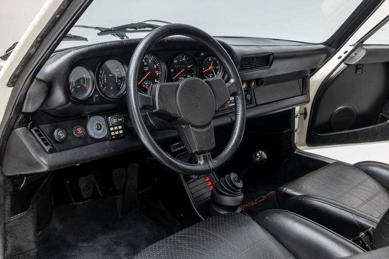 Porsche 911 Turbo 3.0 (US)