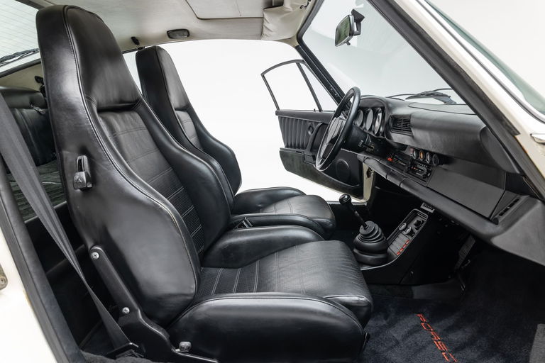 Porsche 911 Turbo 3.0 (US)